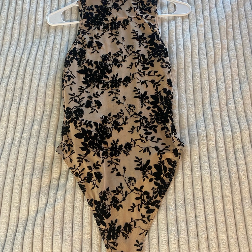 SHEIN Black Floral Bodysuit